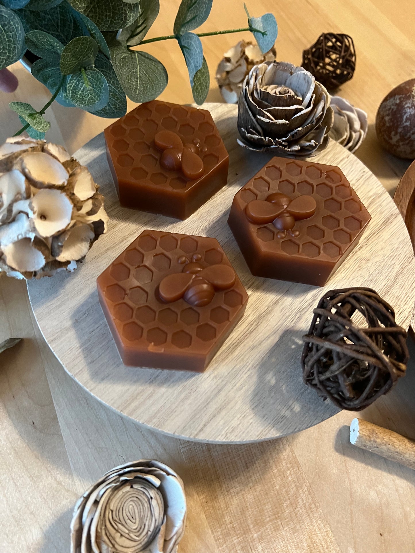 Red clay and honey Soap scented with chamomile, vanilla and rosemary